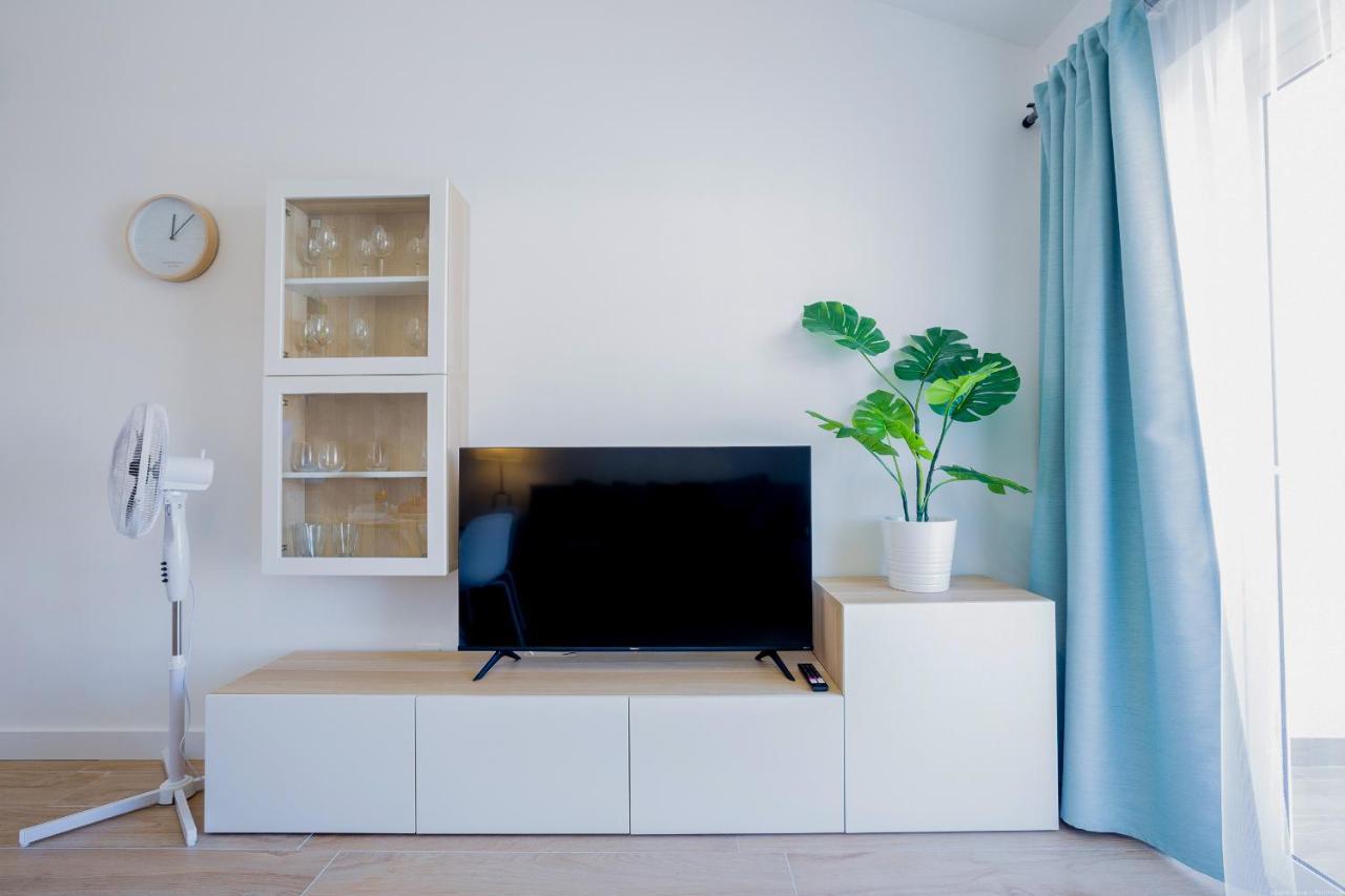 Bright & Stylish Apartment In Chipeque, Los Cristianos Arona  Exterior photo