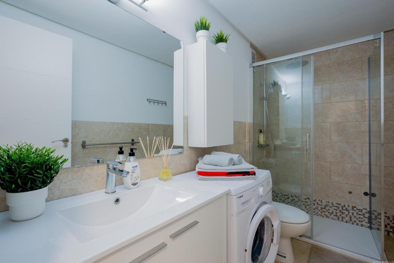 Bright & Stylish Apartment In Chipeque, Los Cristianos Arona  Exterior photo